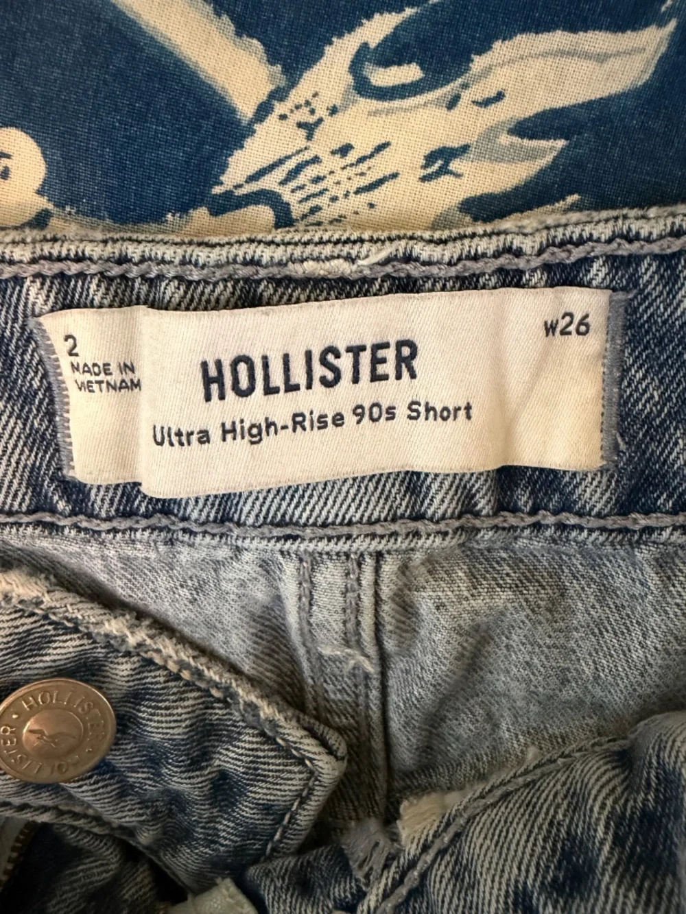 Hollister womens cutoff